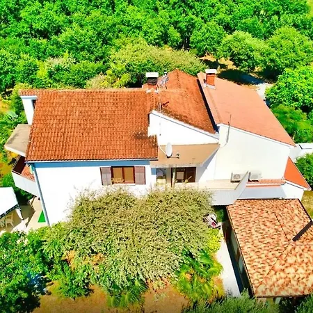 Robinson House In Vrvari With Balcony, Air Conditioning, Wifi, Dishwasher 5195-2 Ferienhaus *