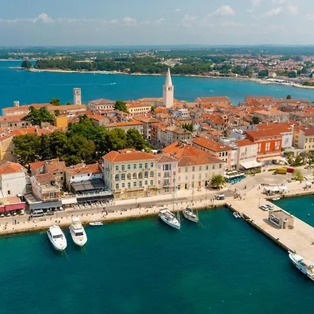 Ferienhaus Robinson House In Vrvari With Balcony, Air Conditioning, Wifi, Dishwasher 5195-2 Poreč