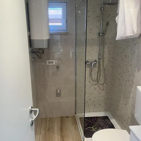 Holiday home Robinson House In Vrvari With Balcony, Air Conditioning, Wifi, Dishwasher 5195-2