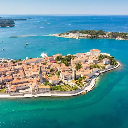 Robinson House In Vrvari With Balcony, Air Conditioning, Wifi, Dishwasher 5195-2 Ferienhaus Poreč